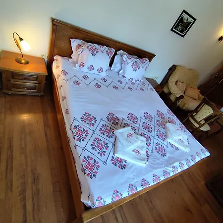 Mountain View Ecovilla Guest house Devin